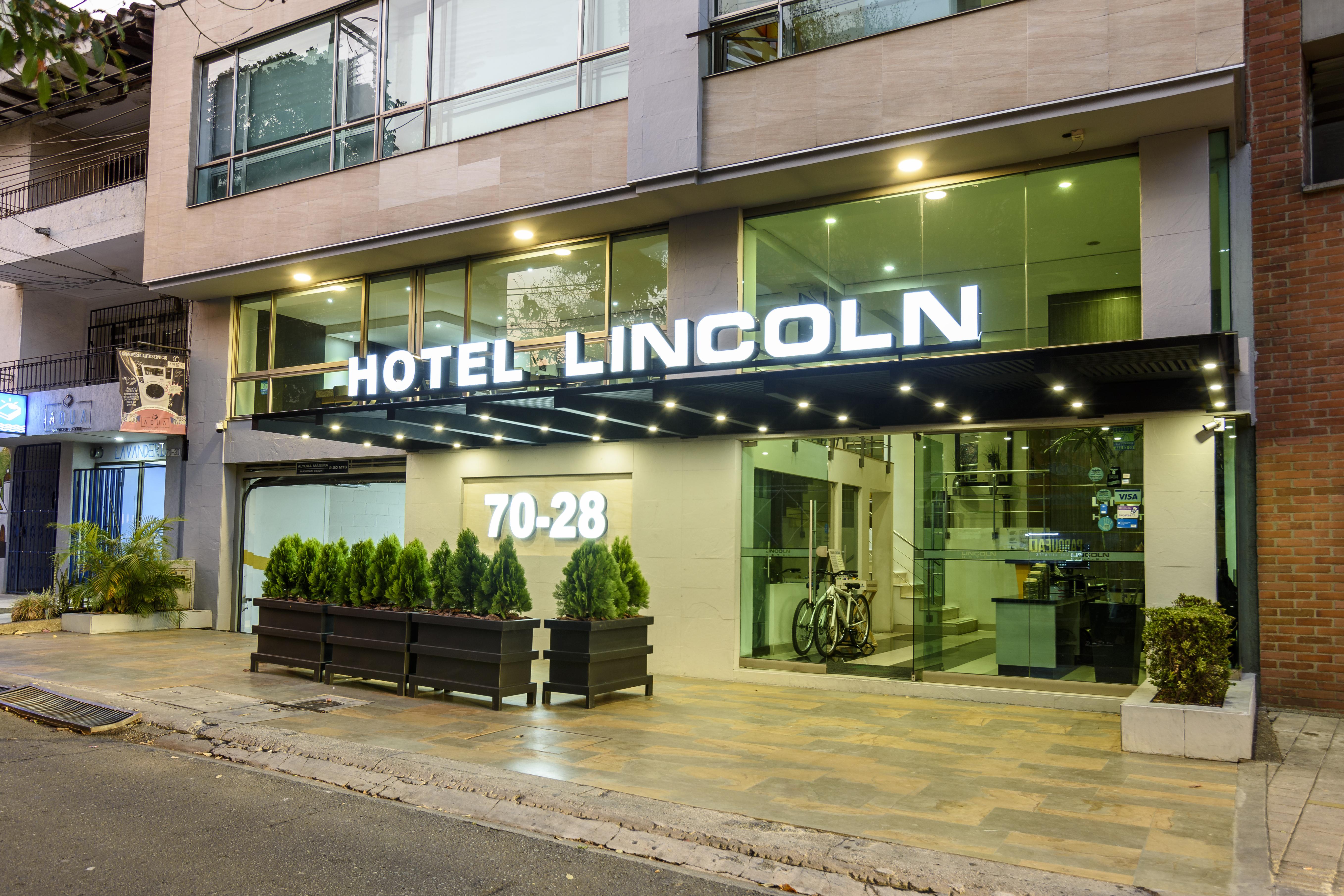 Hotel Lincoln Medellin Bagian luar foto