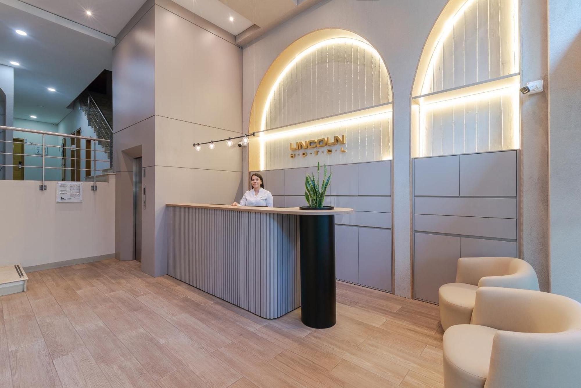 Hotel Lincoln Medellin Bagian luar foto