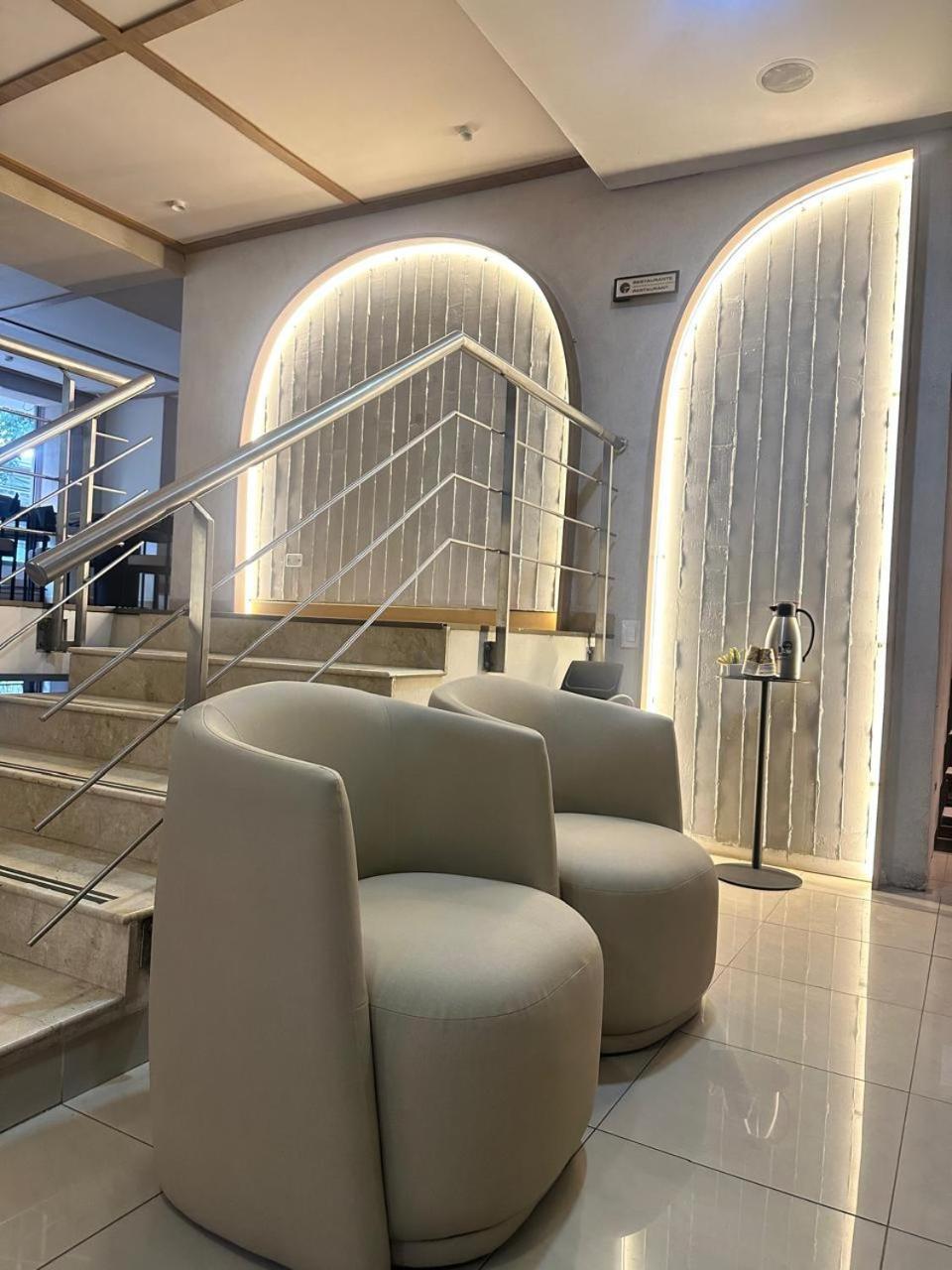 Hotel Lincoln Medellin Bagian luar foto