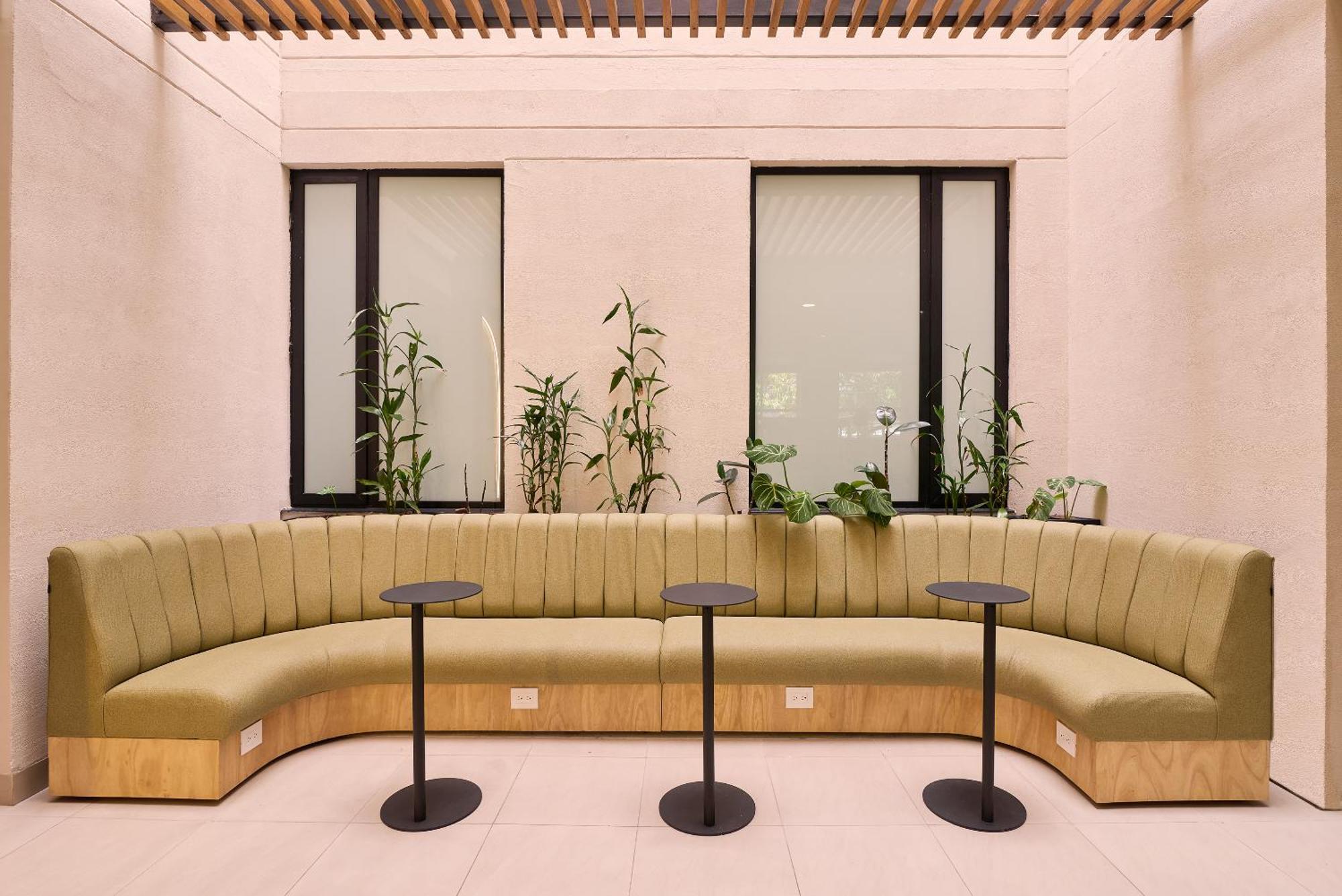 Hotel Lincoln Medellin Bagian luar foto