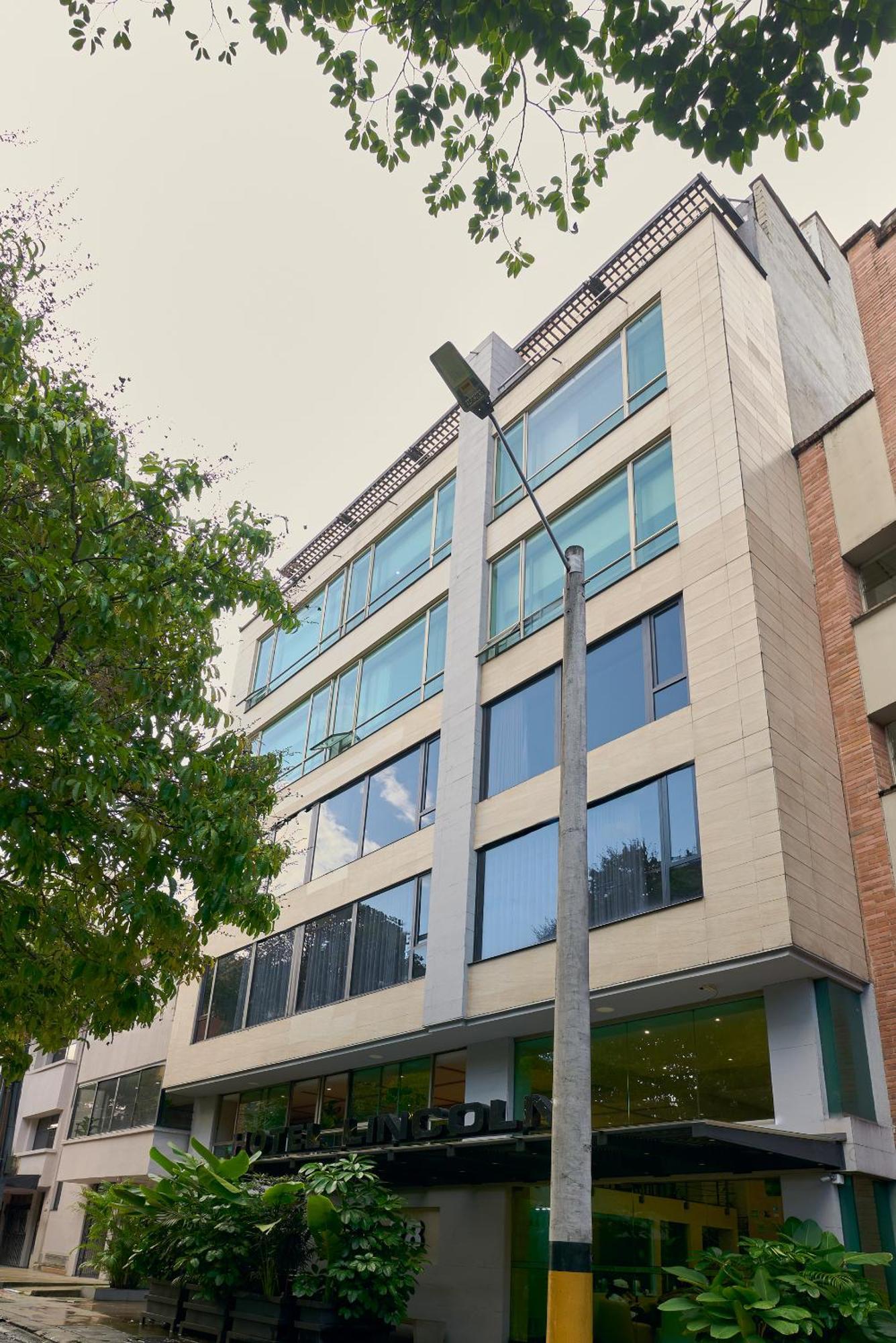Hotel Lincoln Medellin Bagian luar foto