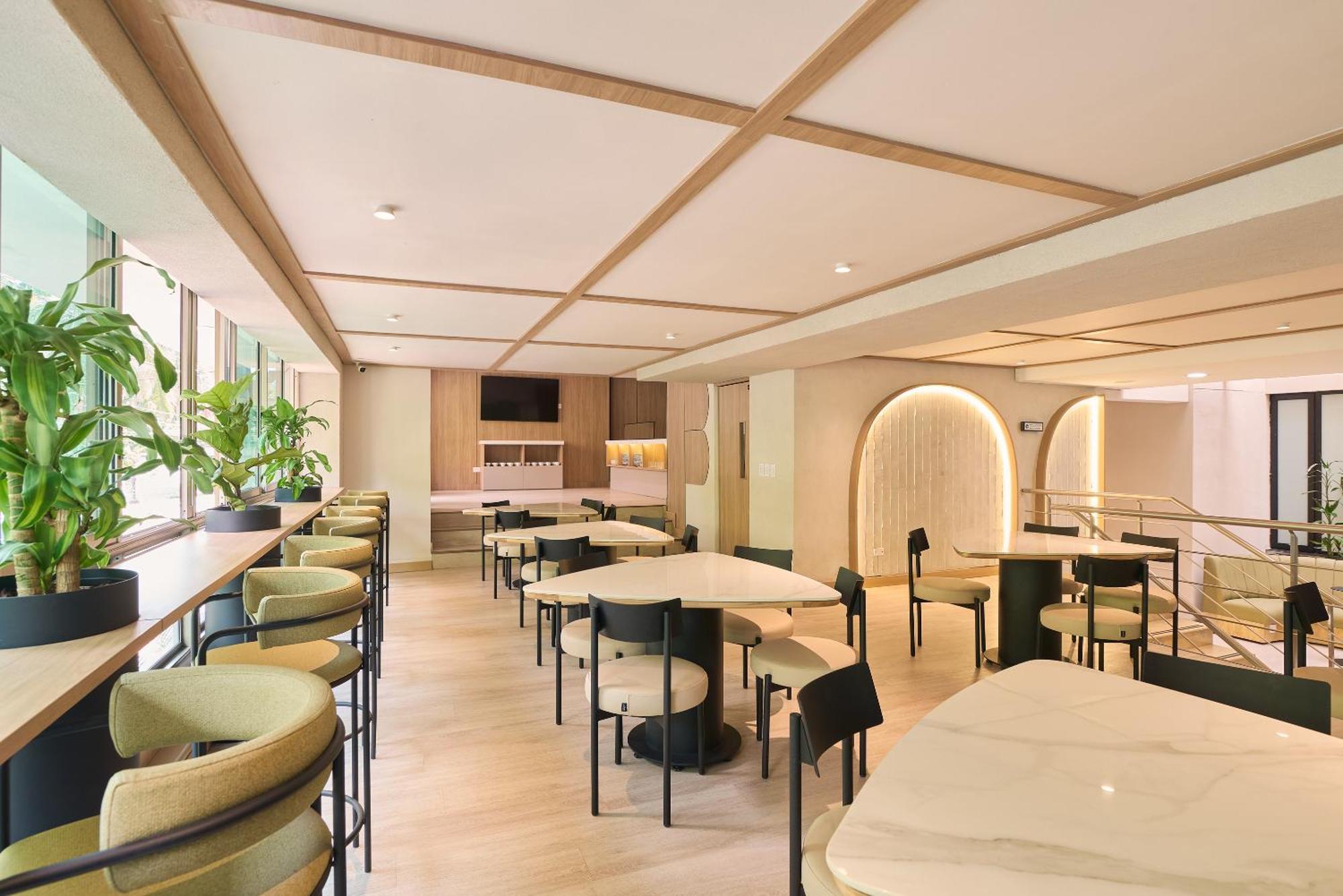 Hotel Lincoln Medellin Bagian luar foto
