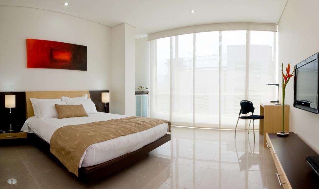 Hotel Lincoln Medellin Bagian luar foto